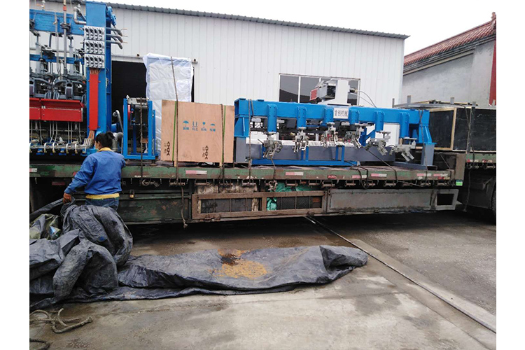 行列機(jī)，供料機(jī)發(fā)貨